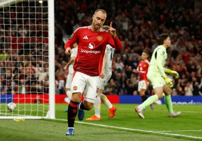 Carabao Cup: Rashford, Garnacho, Eriksen all net twice as United run riot on Barnsley