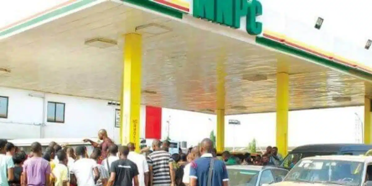 Petrol Price Hike: Latest updates on fuel scarcity for October 22, 2024