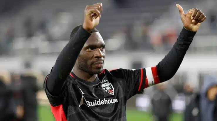 Benteke claims MLS Golden Boot, outshines Messi, Suárez