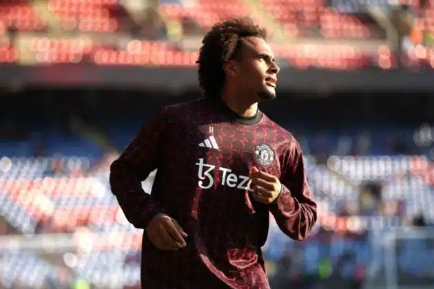 Transfer: Manchester United consider January loan move for Zirkzee as Juventus lead race