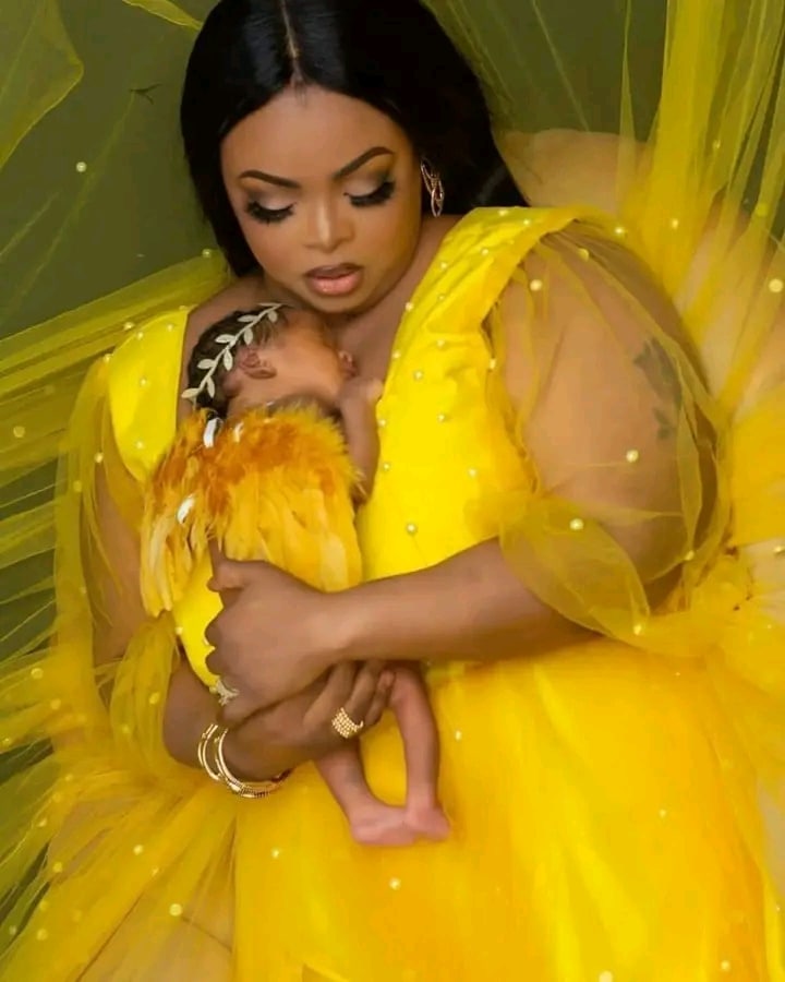 Dayo Amusa and her newborn