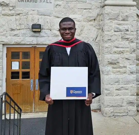 Man bags 3 master's degrees with distinctions from 3 Canadian universities out of boredom