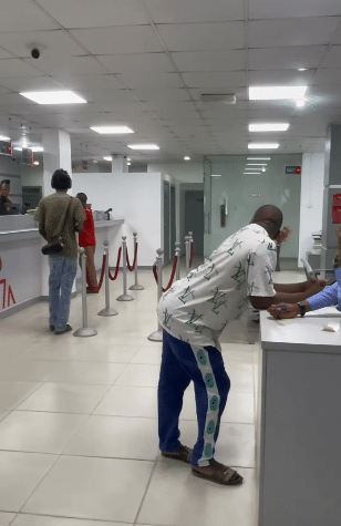 Drama as man enters bank playing loud music on his JBL speaker