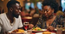 Man calls out lady for buying herself food and eating it alone on first date