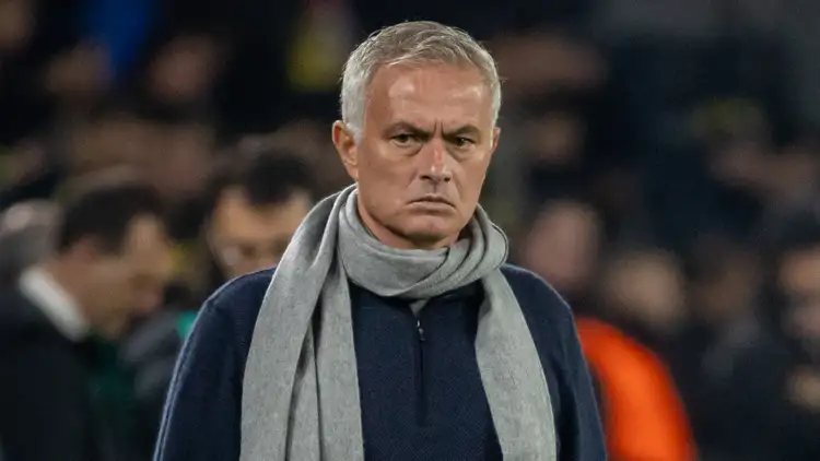 Fenerbahce confirm Mourinho’s successful surgery