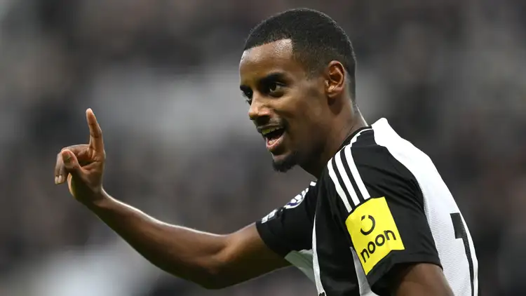 Newcastle place £150m price tag on Alexander Isak amid Arsenal interest