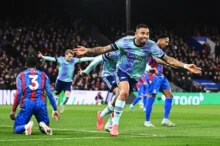 EPL: Arsenal crush Crystal Palace 5-1 to reclaim top three spot