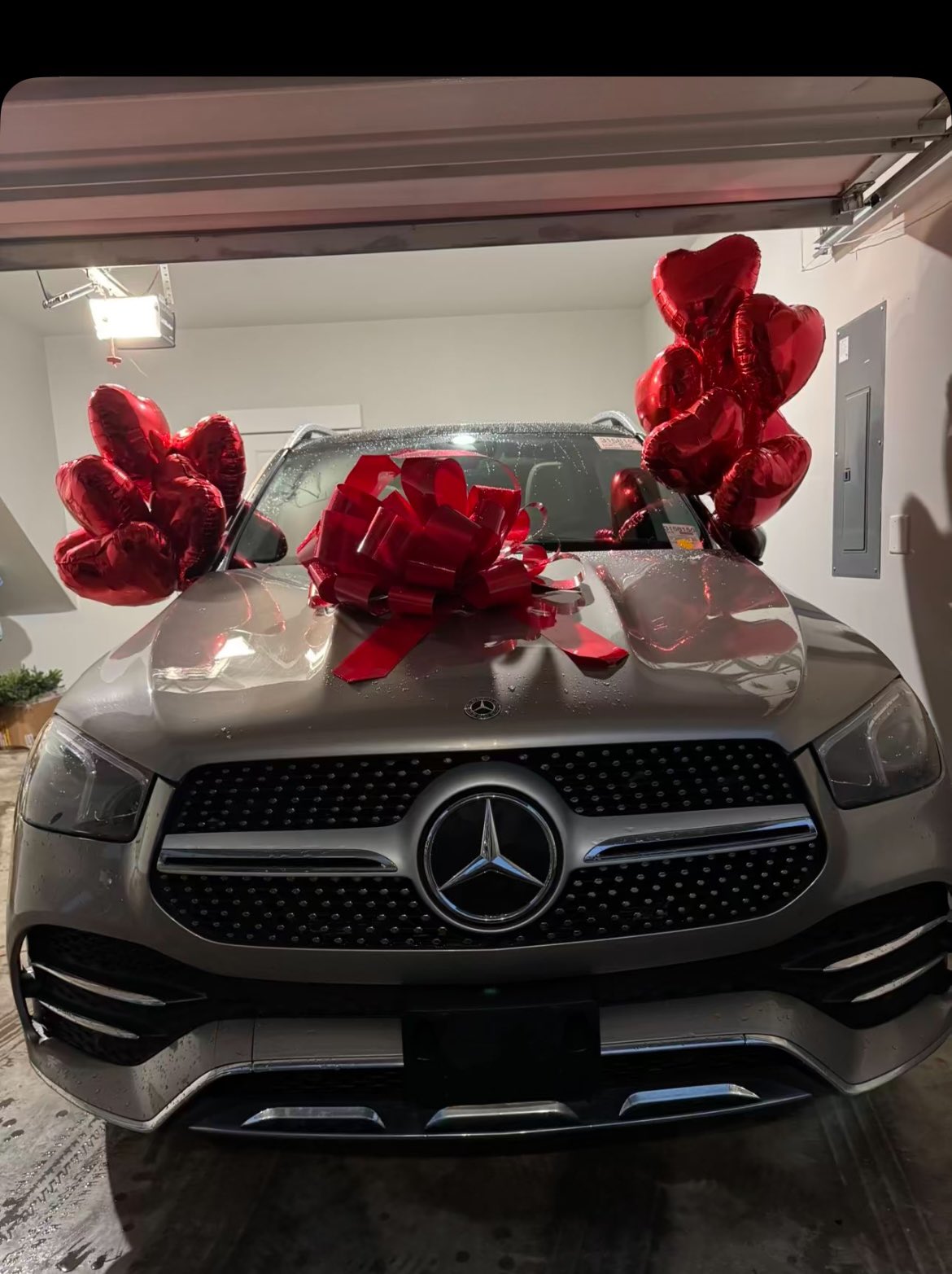 Yhemolee gifts wife Mercedes Benz as push gift