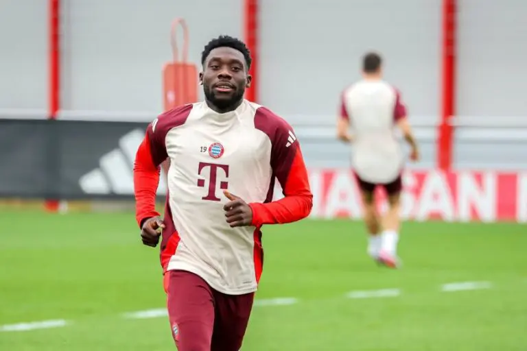 Alphonso Davies dumps Real Madrid to sign extended Bayern Munich contract until 2030