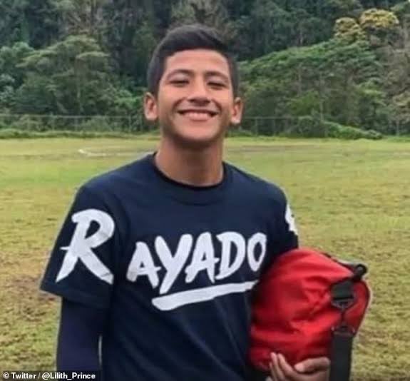 Teen’s friends take his coffin to football field to let him score one last goal after he passed away