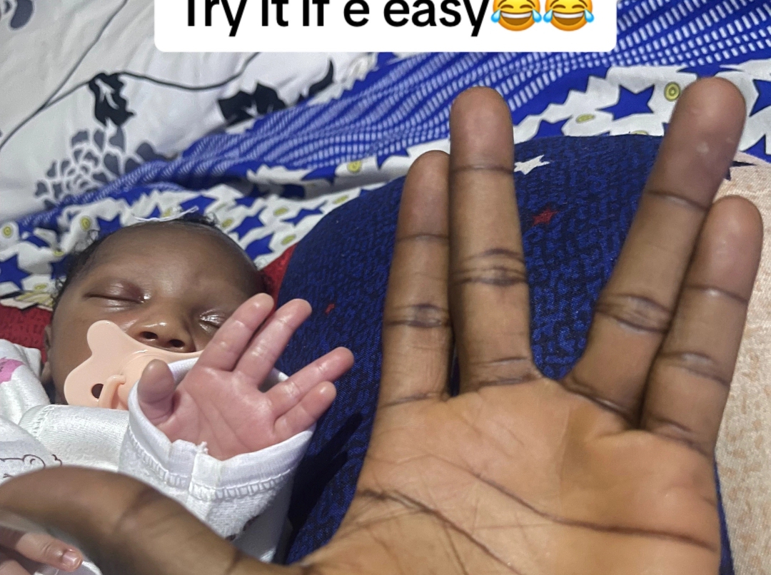 Newlywed wife declares 'no DNA needed' as baby shares unique hand form with husband