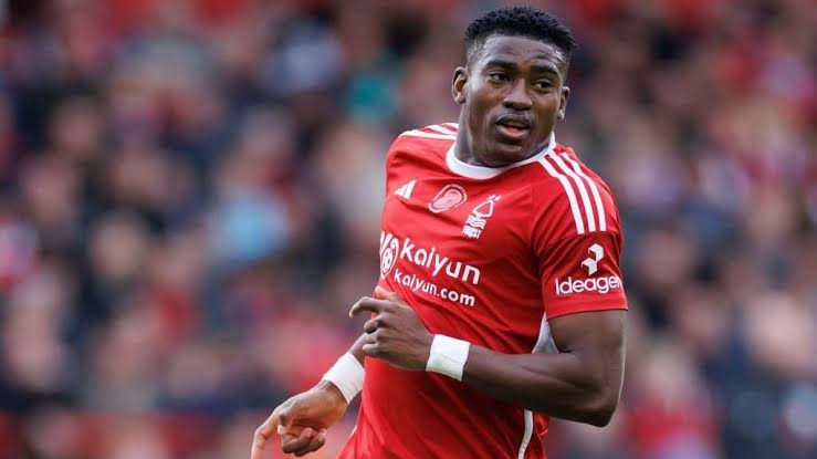 Awoniyi vs Wood: Michael Owen weighs in on Forest’s striker dilemma