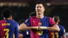 Lewandowski triggers Barcelona contract extension until 2026