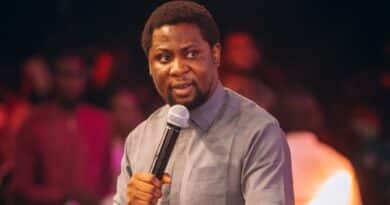 Apostle Femi Lazarus exposes gospel singer’s $10,000 charges