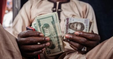 Naira appreciates to N1,580/$ amid oil market uncertainties