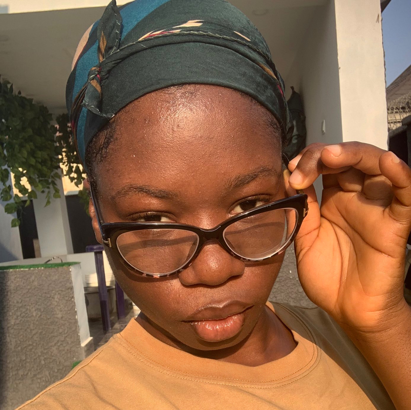 EFCC allegedly blocks lady after she reported ₦5k scam