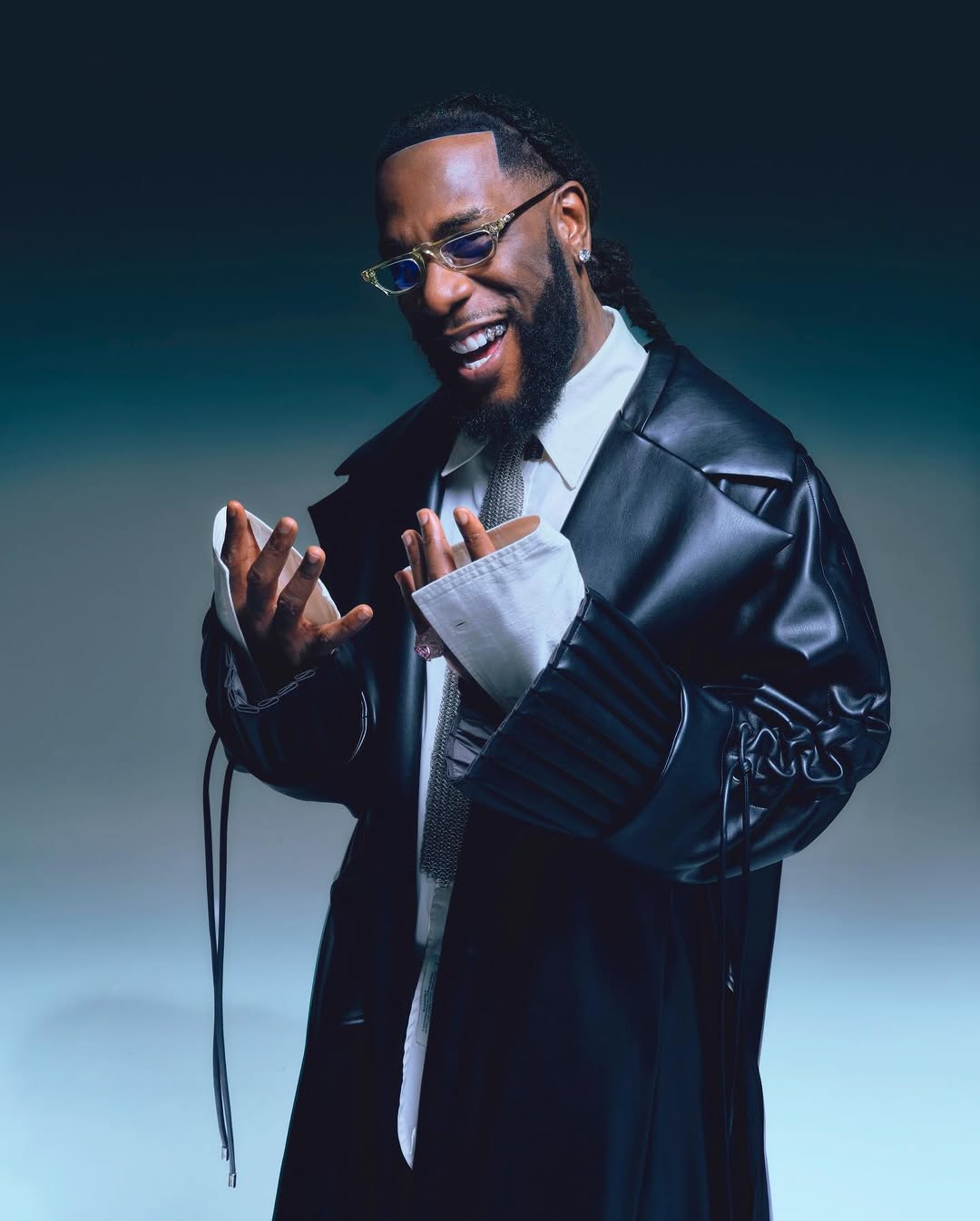 Burna Boy dragged for hanging out with Seyi Tinubu, Michael B Jordan